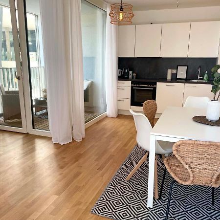 Urban Oasis: Stylische Wohnung ウィーン エクステリア 写真