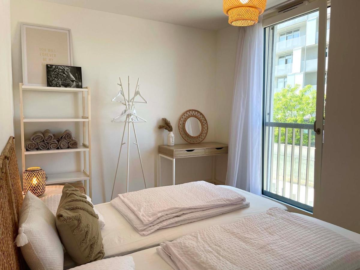 Urban Oasis: Stylische Wohnung ウィーン エクステリア 写真